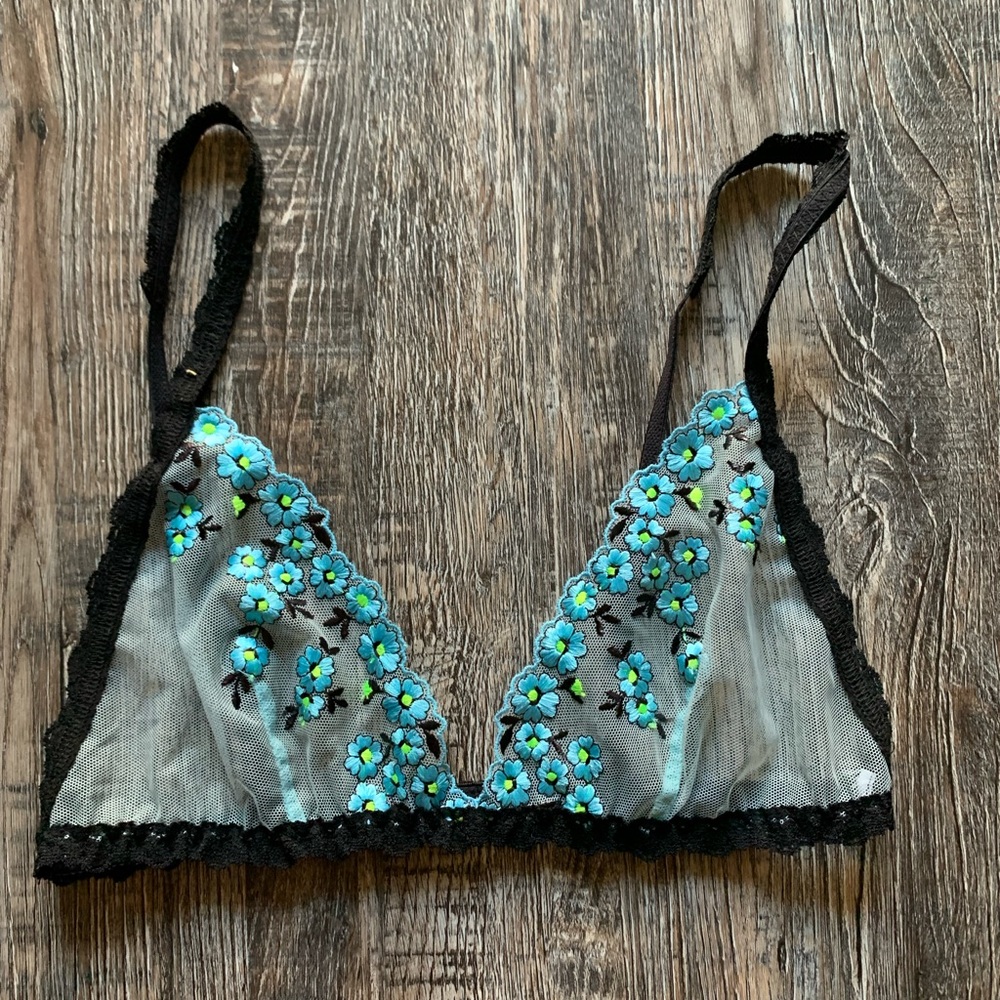 hanky panky bralette!